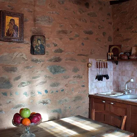 Holiday home S Stonehouse. το πέτρινο στη λιθιά - καστοριά Lithia