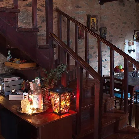 S Stonehouse. το πέτρινο στη λιθιά - καστοριά * Lithia