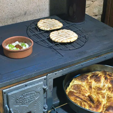S Stonehouse. το πέτρινο στη λιθιά - καστοριά Lithia