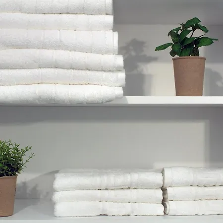 S Stonehouse. το πέτρινο στη λιθιά - καστοριά *