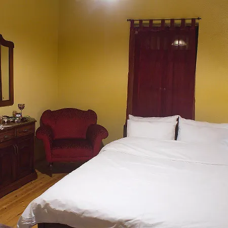 S Stonehouse. το πέτρινο στη λιθιά - καστοριά