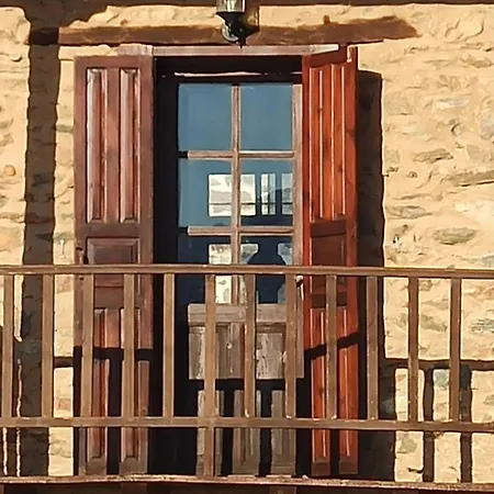 S Stonehouse. το πέτρινο στη λιθιά - καστοριά