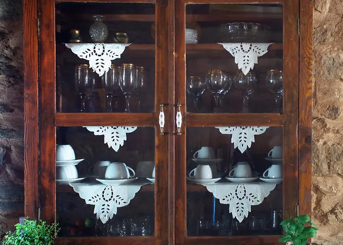 S Stonehouse. το πέτρινο στη λιθιά - καστοριά 度假居