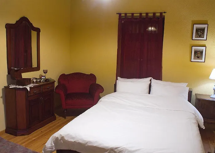 S Stonehouse. το πέτρινο στη λιθιά - καστοριά