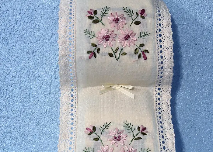 S Stonehouse. το πέτρινο στη λιθιά - καστοριά * Lithia