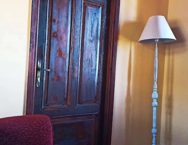 S Stonehouse. το πέτρινο στη λιθιά - καστοριά 度假居 *